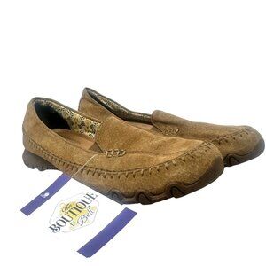 Skechers Womens 7.5 Tan Leather Pedestrian Loafers Relaxed Fit Memory Foam Comfy